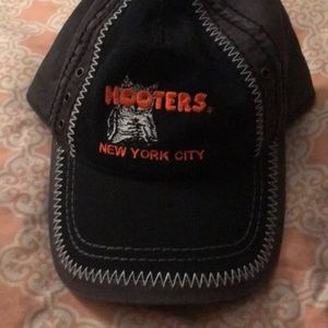 NWOT Hooters NYC baseball cap
